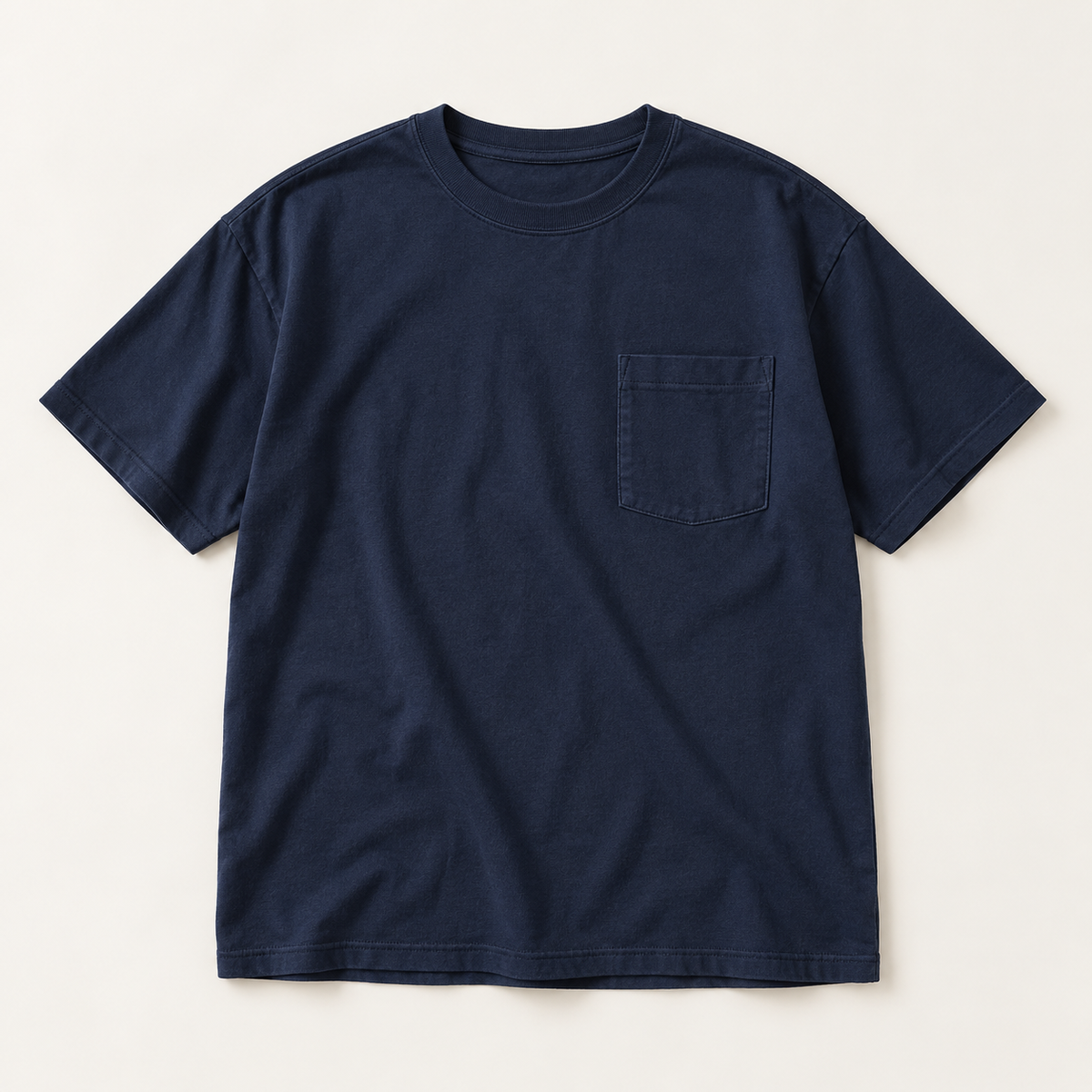 COMMON FORM Relaxed Pocket Tee in Navy